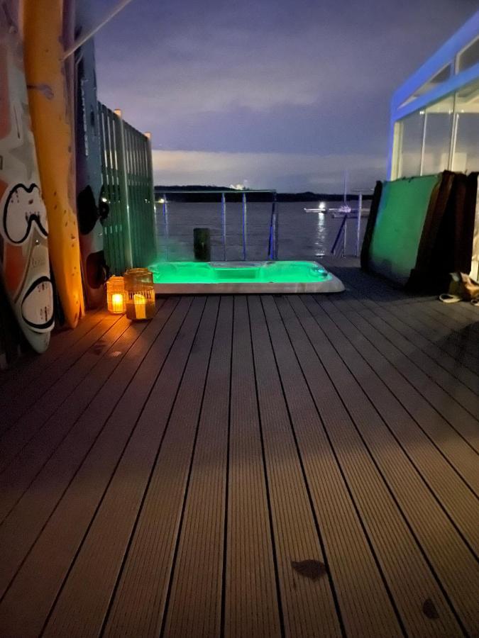 Seehaus Pippa Mit Sauna And Whirlpool Direkt Am See Mucheln Exterior photo