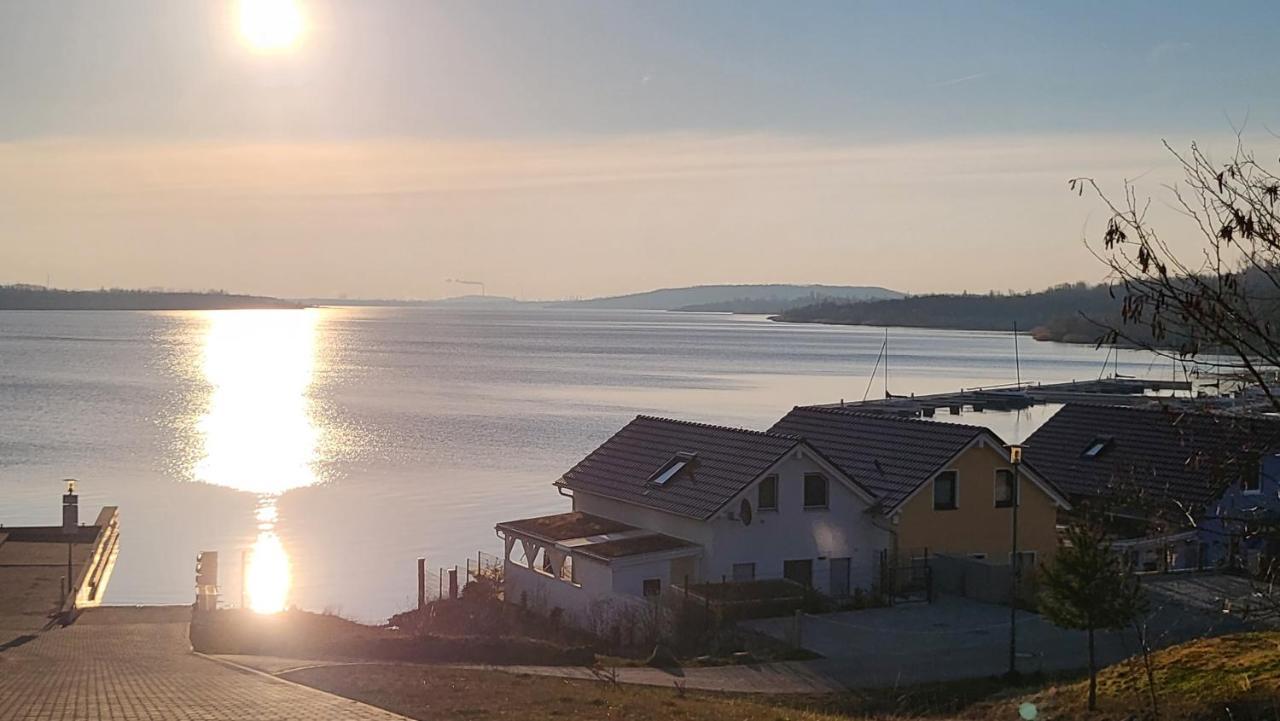 Seehaus Pippa Mit Sauna And Whirlpool Direkt Am See Mucheln Exterior photo